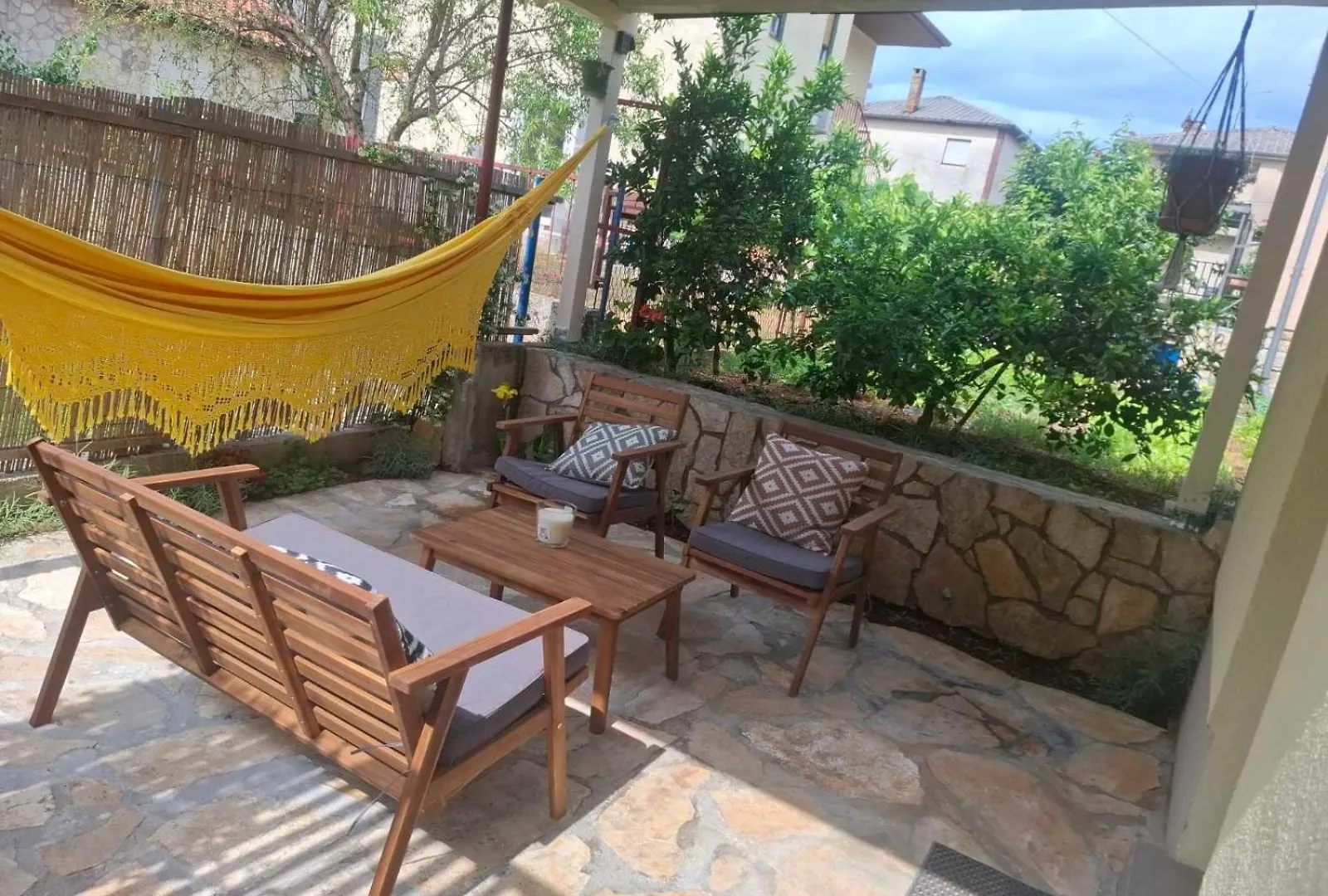 Apartman Vivian 0*, Pula